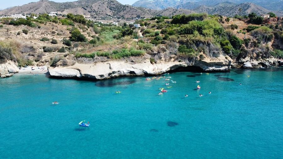 Ruta libre en paddel surf por la cascada de Nerja y Maro 😍 - What the best days feel like (and why people rate it highly)
