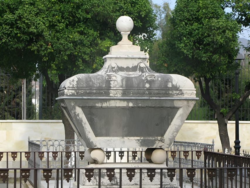 San Miguel Cemetery Tour of Malaga - Entering San Miguel Cemetery: a different way to read Malaga