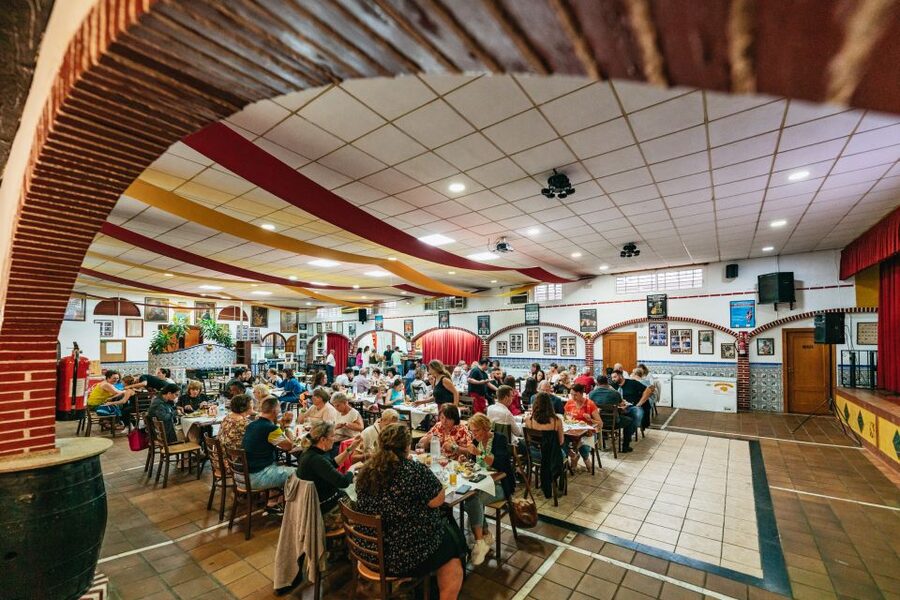 Torremolinos: Flamenco Show with Dinner and Drinks - Timing That Keeps the Evening From Dragging