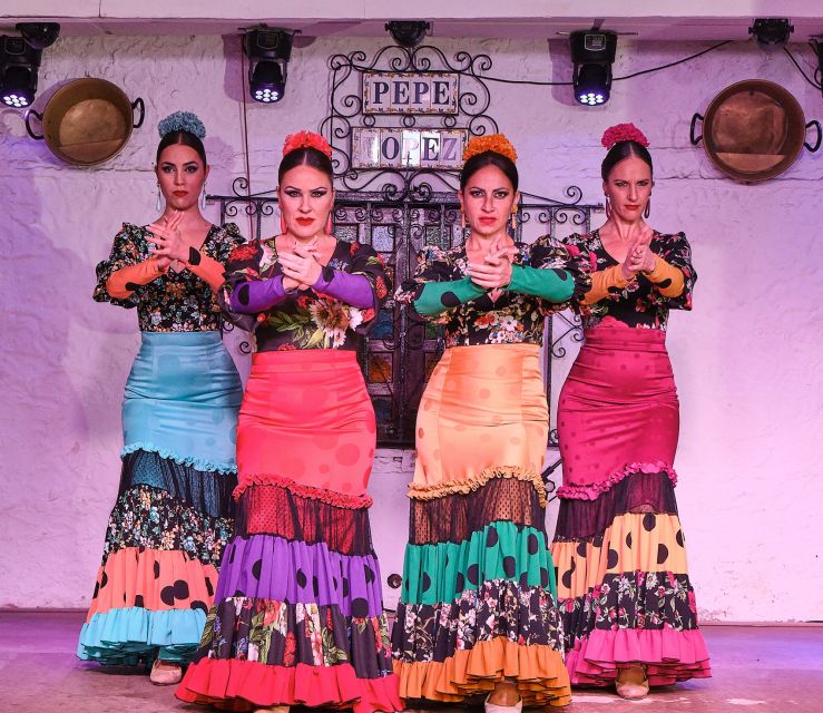 Torremolinos: Flamenco Show with Drinks - Getting There and Getting Seated (12 Stairs, No Elevator)