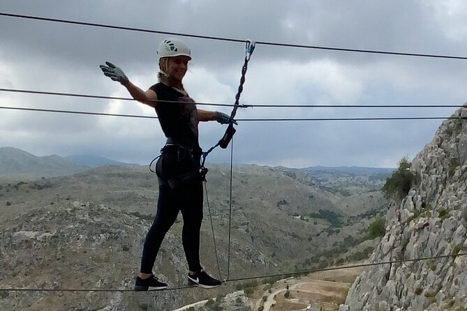 Via Ferrata & Zip Line Zafarraya - Ventas de Zafarraya: using the route as your viewfinder