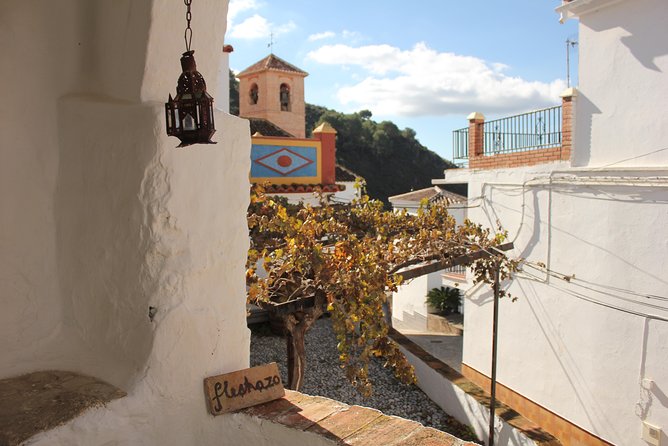 White Villages Tour in the Nerja area: Small-Group Tour and Lunch - Pace, comfort, and what to bring for hilly walking